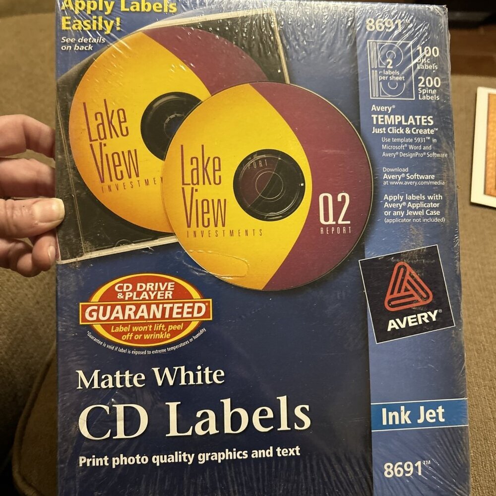 Avery Matte White CD Labels Ink Jet 8691 100 disc count/200 spine count New Seal
